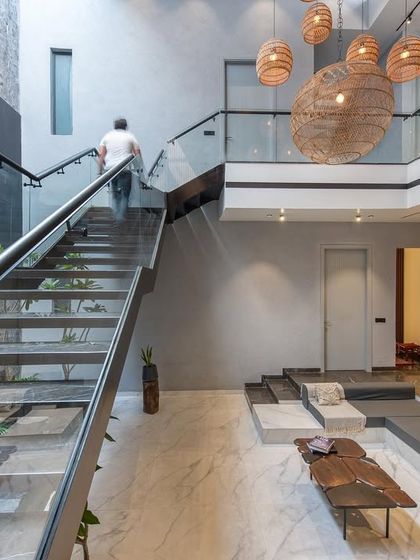 Architectural Details & Crafted Elements photo 12