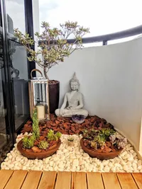 Botanical Gifts & Decor