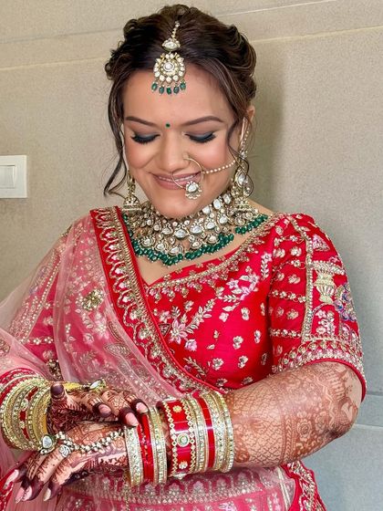 Timeless Bridal Looks photo 7