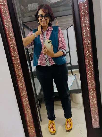 Thursday is my favorite day. Here's my look: a block-printed kurta, a waistcoat, and bold mustard lace-up shoes for a pop of personality.