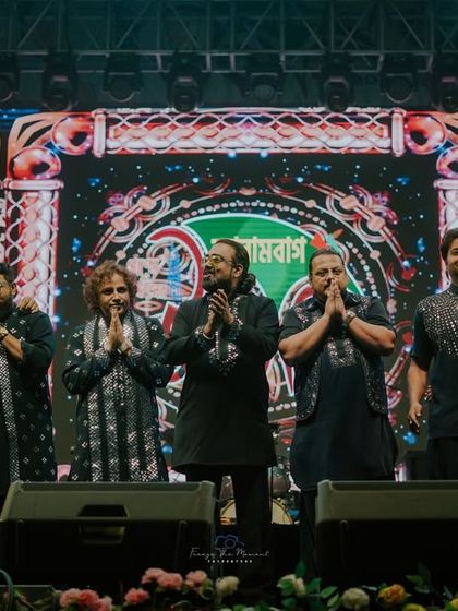 The entire band taking a bow at Arambagh Utsav. A moment of deep gratitude for the love we received.