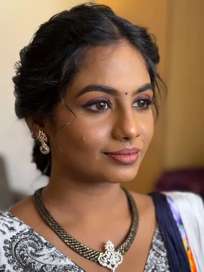 Deekshida's smokey eye look for her engagement. This angle shows how the colours are blended to create a soft yet defined look.