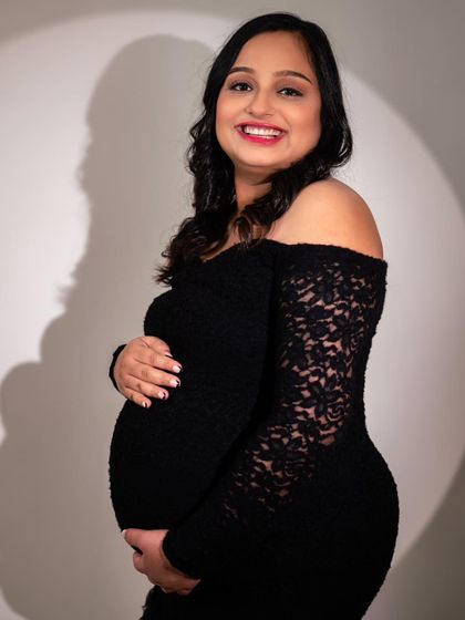 A spotlight moment for a deserving mom. Using creative lighting techniques, I can craft portraits that are unique and have a high-fashion, editorial feel.