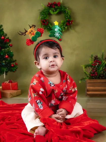 A sweet and simple portrait from a Christmas mini-session, perfect for holiday cards and family albums.