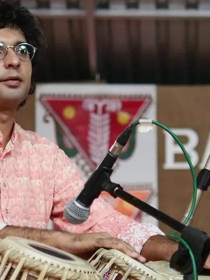 A close-up during the Rabindrasangeet performance in Pune. The rhythmic requirements for this genre are quite different from classical music, and I enjoy the variety.