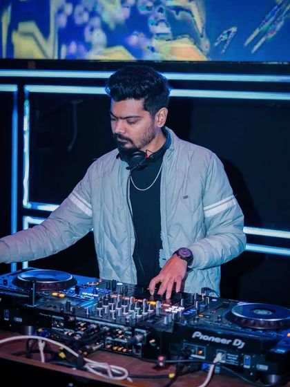 Showtime at White Lotus Club. I'm ready to take the crowd on a musical journey with a mix of Bollywood, Hip Hop, and Commercial hits.