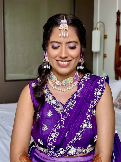 A close-up of the lilac shimmer eyeshadow. It’s a modern and beautiful choice for a bride who wants to do something different for her Haldi.