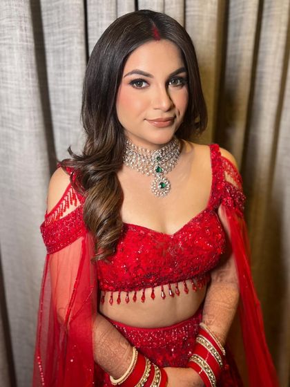 Glamorous Reception & Cocktail Looks photo 49