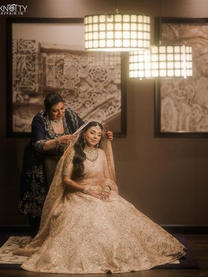 The Bride & Groom: Solo Portraits photo 28