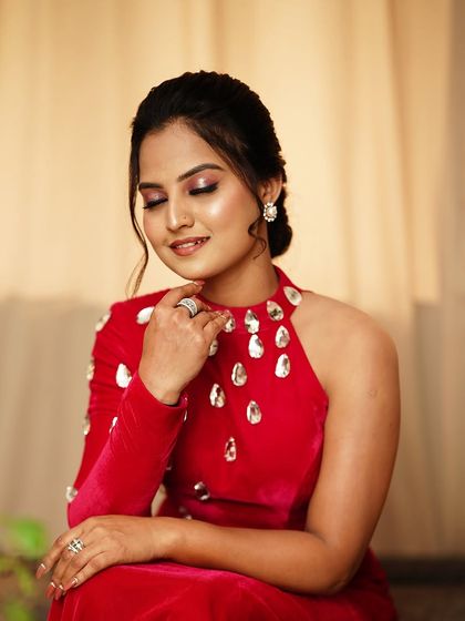 Thanvi looking serene and beautiful. This shot highlights the soft, shimmery eyeshadow and perfectly blended skin.