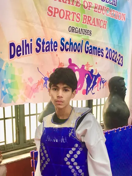 Sorav Sen after winning his gold medal at the Delhi State School Games. His focus and training were key to this victory.