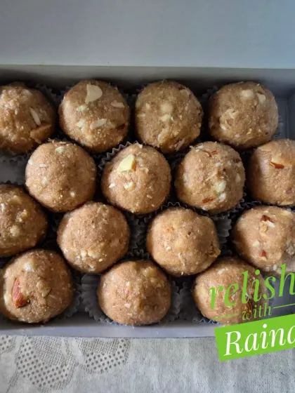 My Gond Laddoos are a traditional favorite, especially for new mothers and during winter. Made with whole wheat flour, pure ghee, edible gum (gond), and almonds, they are warming, strengthening, and can be customized with sugar or jaggery.