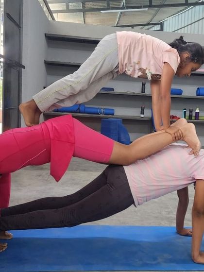 Swimsquare - Swimming Lessons Dry-Land Training: Strength & Flexibility photo 74