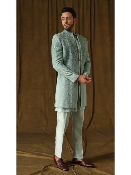 A side view of the Indian Ocean set, emphasizing the beautiful ombre effect and the fine craftsmanship of the embroidery.