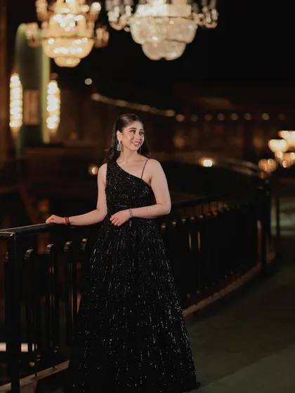A beautiful smile from my lovely client. I always love dolling her up for special events.