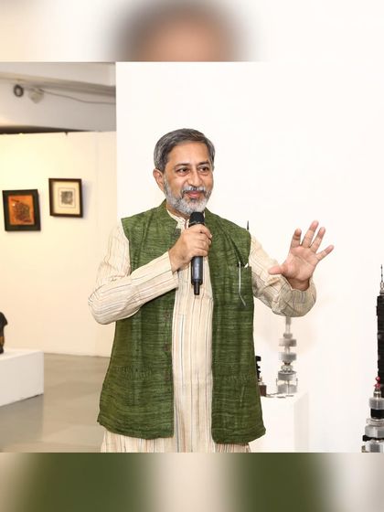 Another shot of me speaking at my exhibition, urging visitors not to miss the golden chance to see the work.