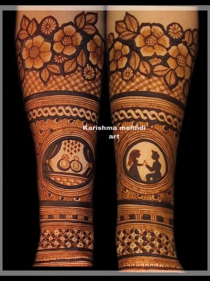 An elegant design created for an engagement ceremony. The artwork on the legs depicts a romantic proposal scene and a pair of engagement rings, beautifully capturing the essence of the occasion.