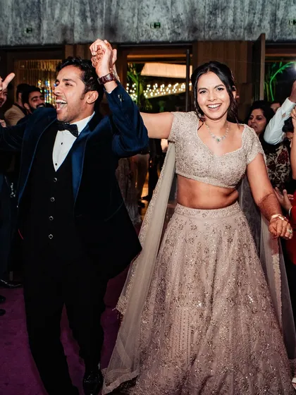 Dancing the night away! Shilpi's sangeet look was all about elegance and movement, with makeup that stayed perfect through every spin.