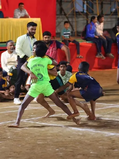 Young players in action, learning the fundamentals of raiding and defending.