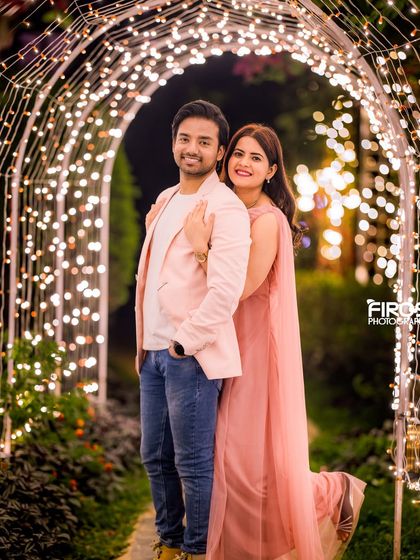 This couple's portrait in the light tunnel shows how versatile the space is for both formal and semi-formal pre-wedding shoots.