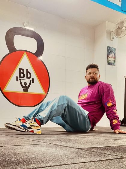 Exercise is king and nutrition is queen. Together, they create a kingdom. Here at BarbellBoss, we help you build your own kingdom of health and strength.