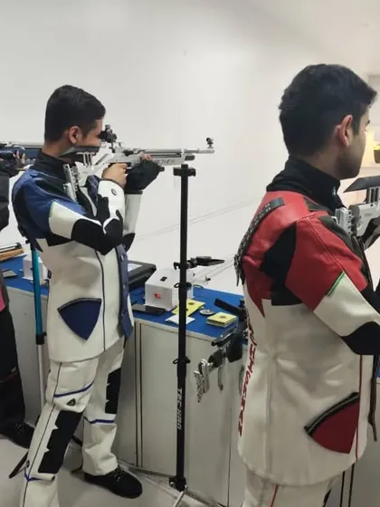 Our founder, Shimon Sharif, personally overseeing a training session with young rifle shooters ahead of the Delhi Inter-School competition.