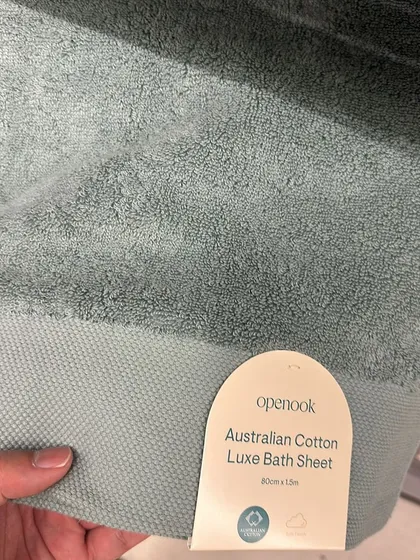 This is what premium quality feels like. A close-up of an Openook brand Australian Cotton Luxe Bath Sheet, showing the dense loops that make it so soft and absorbent.