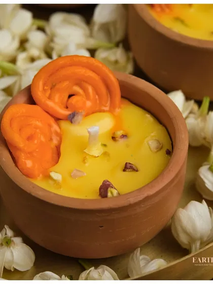 The Jalebi & Rabdi Bowl Candle is another one of my creations inspired by Indian sweets. It looks so realistic!