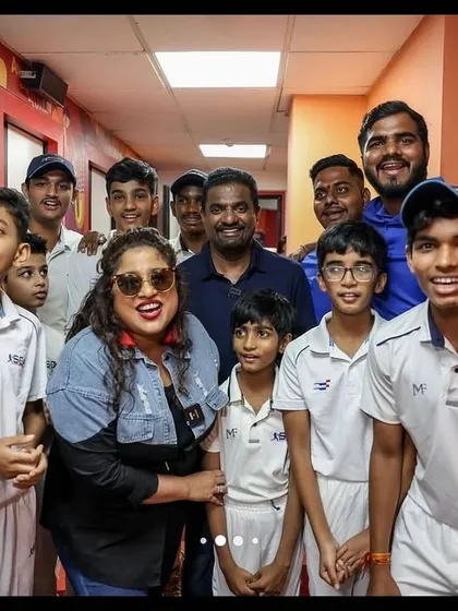 An incredible day for my students, meeting the legendary Muttiah Muralitharan at the Red FM radio station. Providing these unique opportunities to learn from the best is a key part of the experience at my academy.