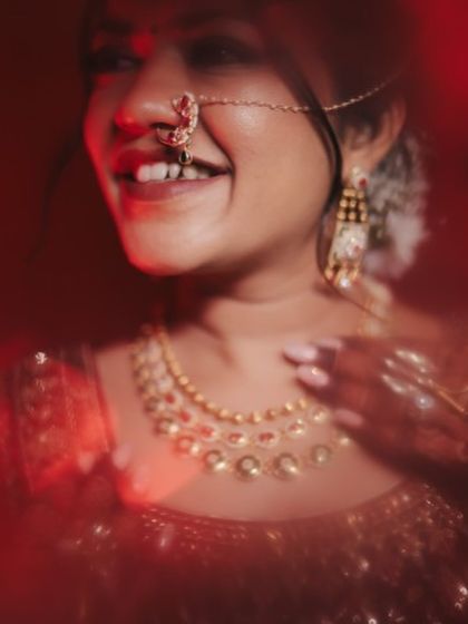 Classic Bridal Looks in Red & Pink photo 27