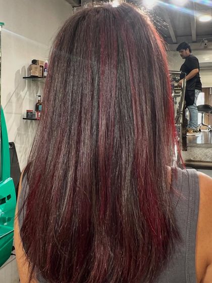 Another angle of the Cherry Cola colour, showing how the red highlights catch the light. I place these strategically to add dimension without overpowering the base colour.