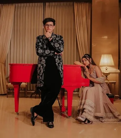 We had the pleasure of designing this modern Indo-Western outfit for YouTuber Nischay Malhan. The black velvet jacket features bold silver embroidery, creating a striking look that’s perfect for a Sangeet or Mehendi event.