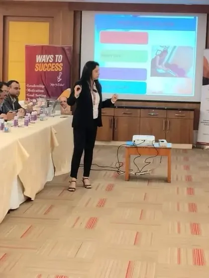 Using visuals to explain complex nutritional concepts in a simple way. Here, I am discussing the different food groups and their roles in our health.