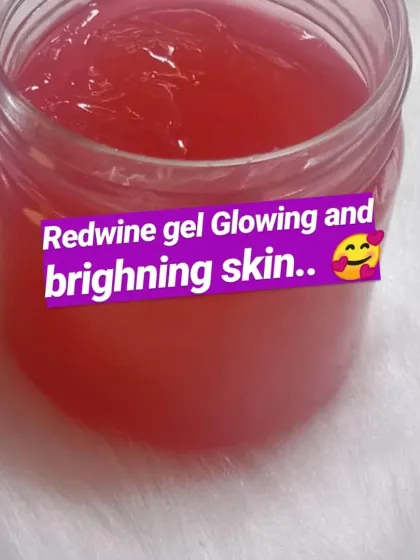 A close-up of the Redwine Gel texture. It's perfect for achieving glowing and bright skin.