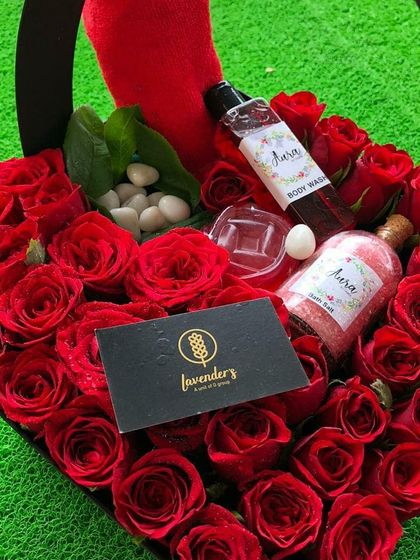 A full view of the heart-shaped rose box collaboration. The combination of fresh flowers and my fragrant, handmade bath products makes for an unforgettable and luxurious gift.