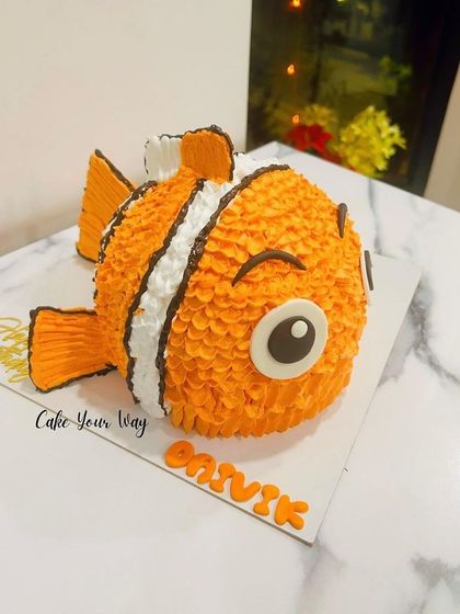 I'm hooked on this fin-tastic Finding Nemo cake. This 3D character cake is sculpted and decorated to look just like the beloved clownfish.