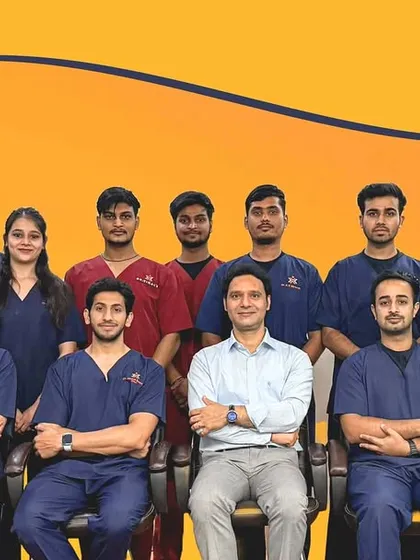 What started as a solo practice has grown into a dedicated family of fifteen physiotherapists. We work as a close-knit team, combining our expertise in sports rehabilitation and manual therapy to provide comprehensive support for your recovery journey.