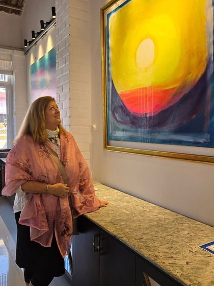 Shades Creative Gallery - Artist Exhibition & Promotion The Gallery Experience: Art, Community & Connection photo 11