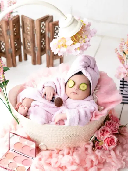 Newborn Portraits: The First Few Weeks photo 7