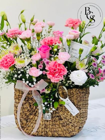 Floral Arrangements (Mumbai Only) photo 3