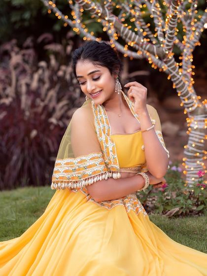 Anthariya Rentals - Gown & Contemporary Wear Rental Lehengas for Every Occasion photo 23