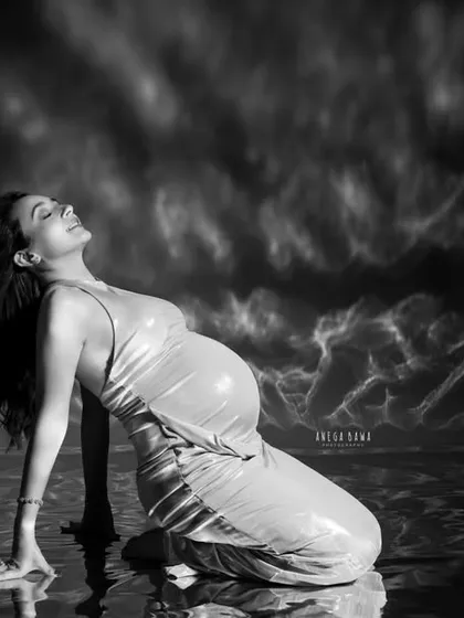 The power of a pose. This strong, arching pose is amplified in black and white, creating a dramatic and sculptural fine-art image.