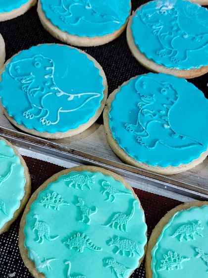 The Party Glitter - Custom Cake & Party Decorations Tools for Pro & Home Bakers photo 5