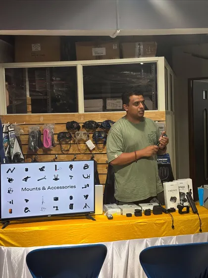 A presenter from GoPro India demonstrates the different mounts and accessories that are perfect for capturing stable and creative underwater footage.