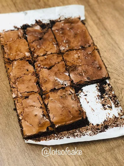 I was so happy with how these turned out. These are my gluten free brownies made with almond flour, and they have the most perfect crackly top and fudgy center.
