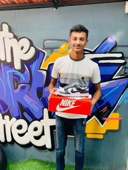 That look when you get the last pair in your size. Congrats on the cop!