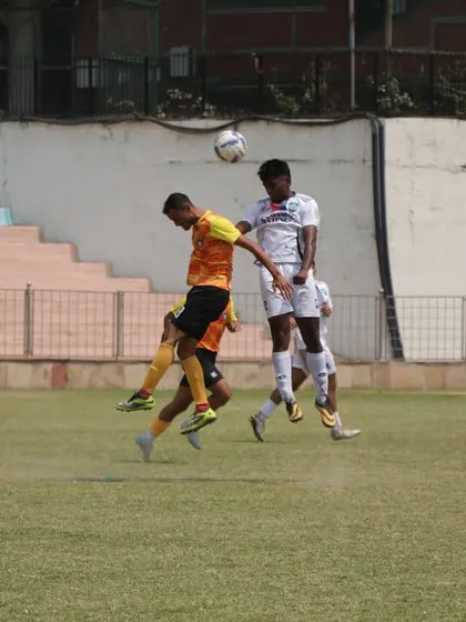 An aerial duel from Gameday 4. We fight for every ball, on the ground and in the air.