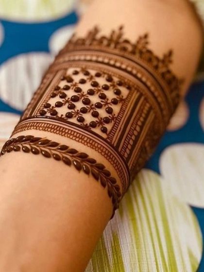 Intricate Bridal & Engagement Mehandi photo 24