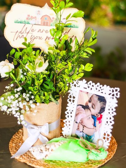 Venu Events - Full-Service Themed Birthday Party Planning Charming Barnyard Bashes photo 12