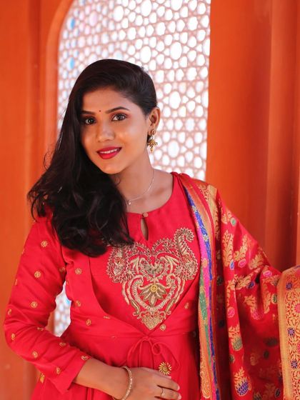 Pre-Wedding, Guest & Family Makeup photo 11